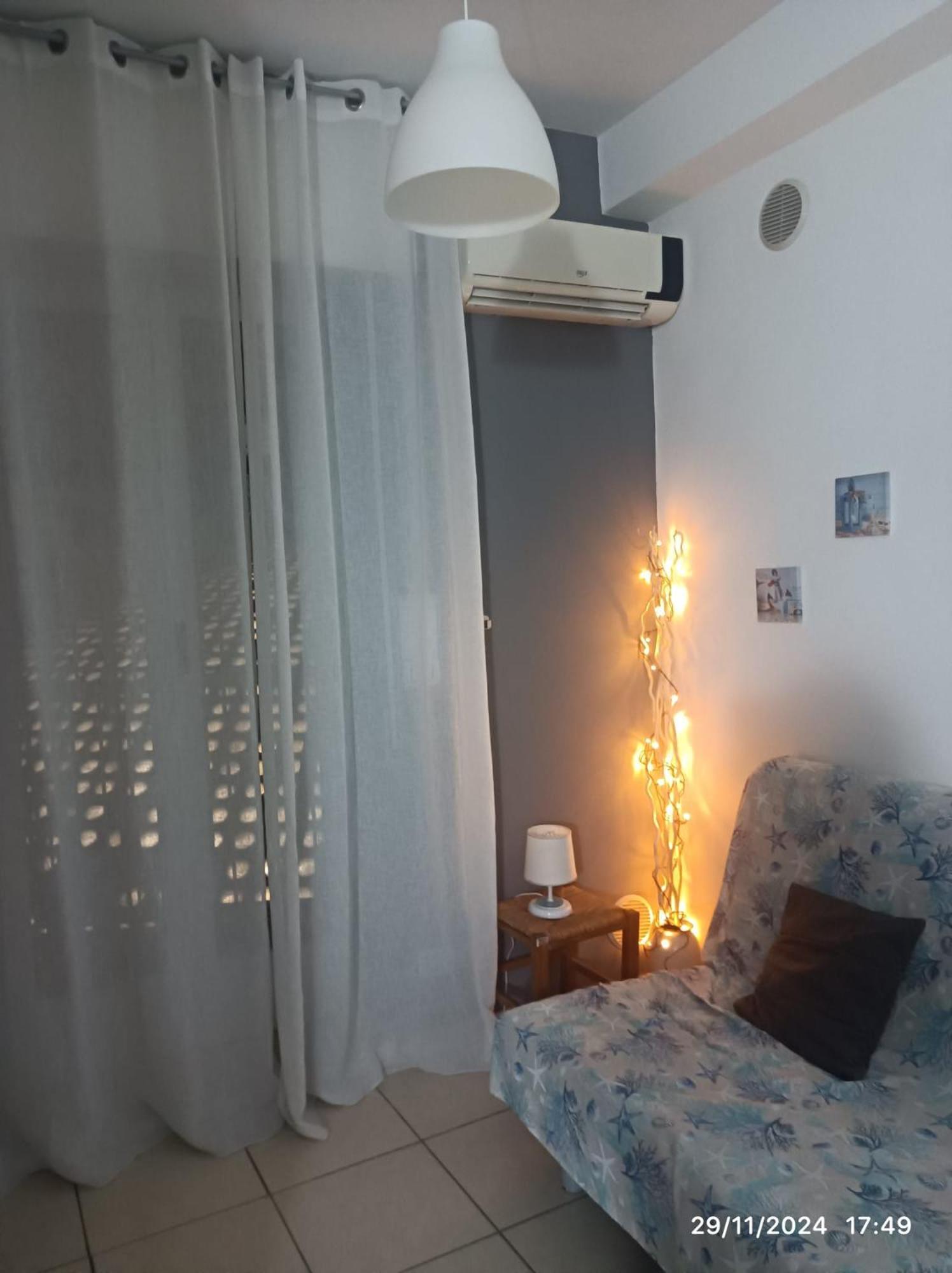 Travel And Living Hotel Trani Exterior photo