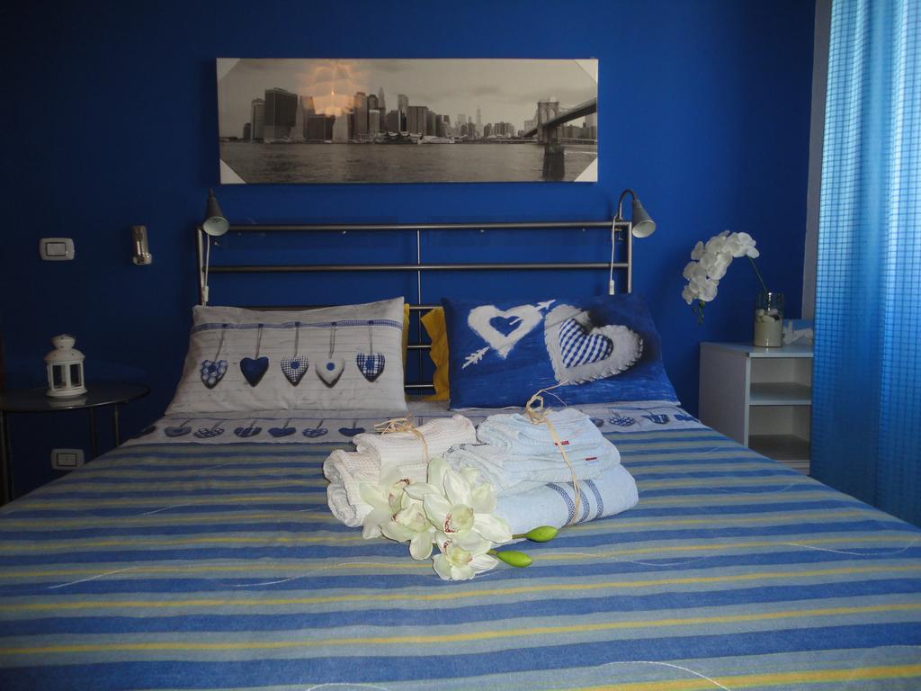 Travel And Living Hotel Trani Exterior photo